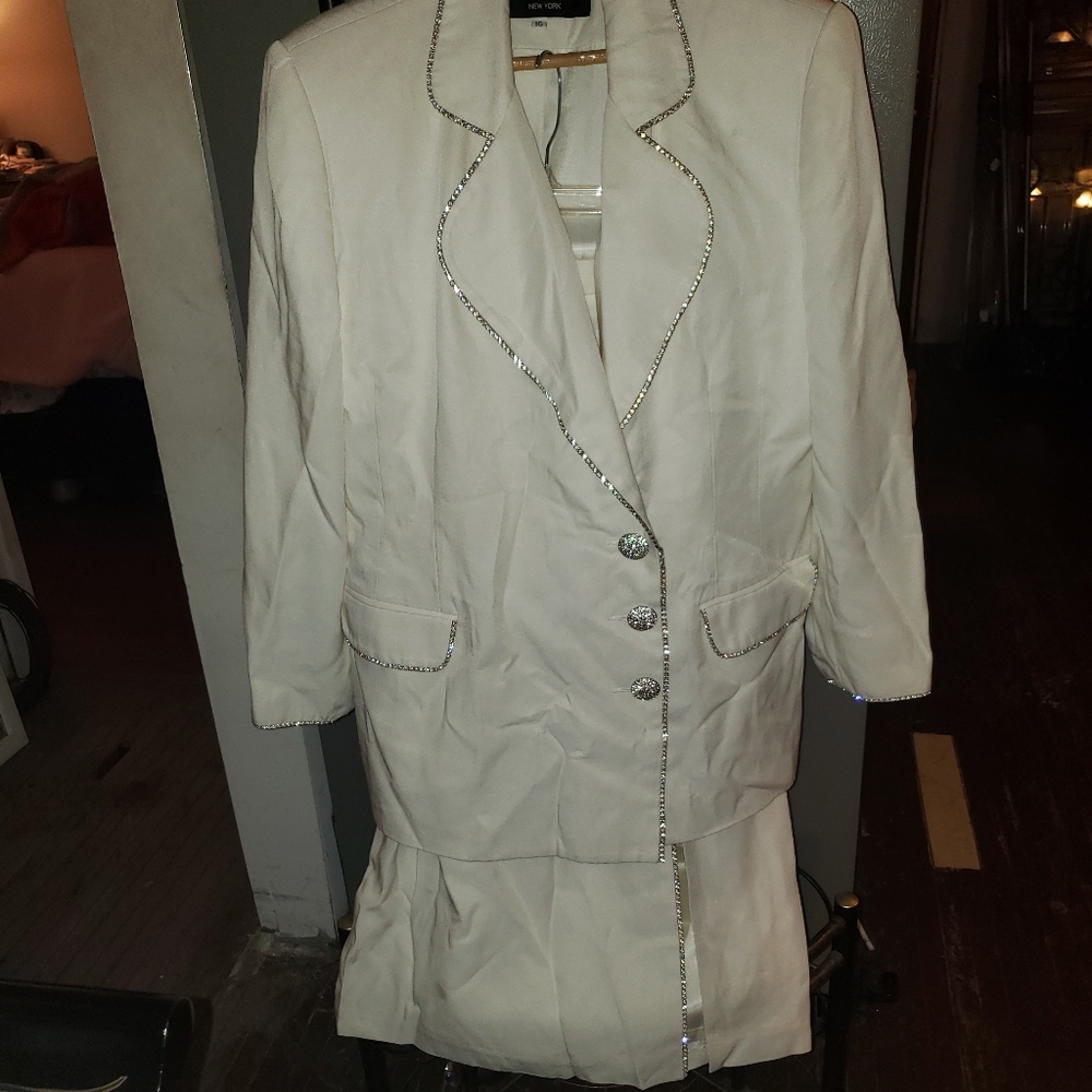 White two piece dress suit